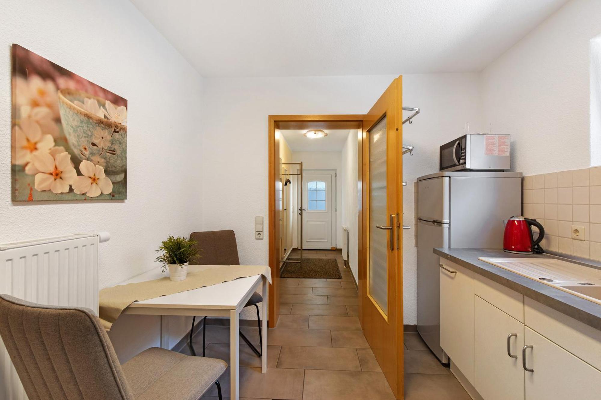 Ferienwohnung Emilia, 36Qm Münsingen Екстериор снимка