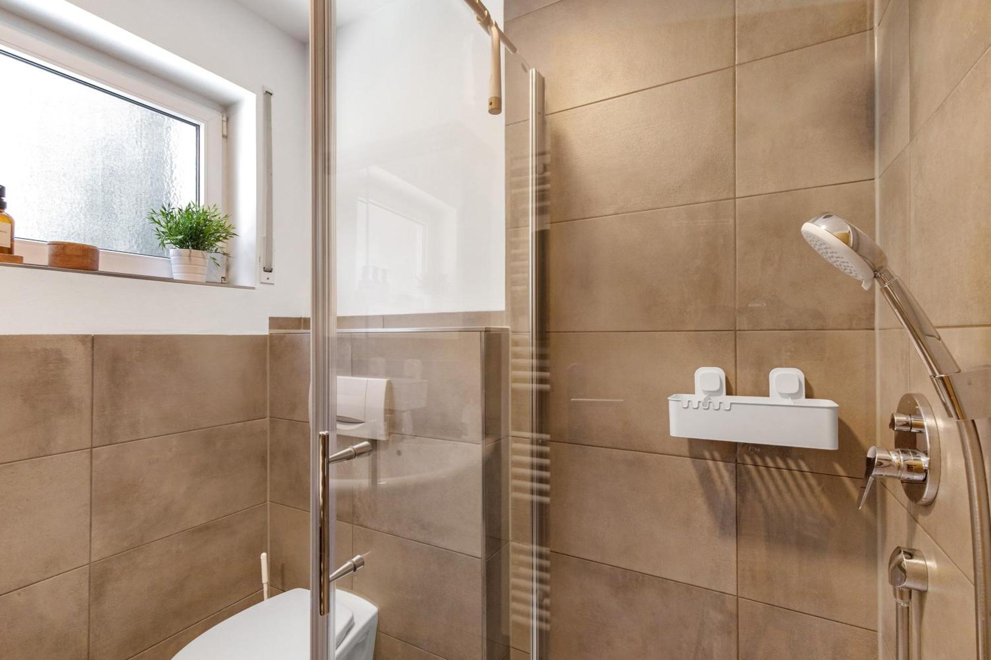 Ferienwohnung Emilia, 36Qm Münsingen Екстериор снимка